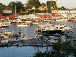 Scenic day trips to Camden Harbor