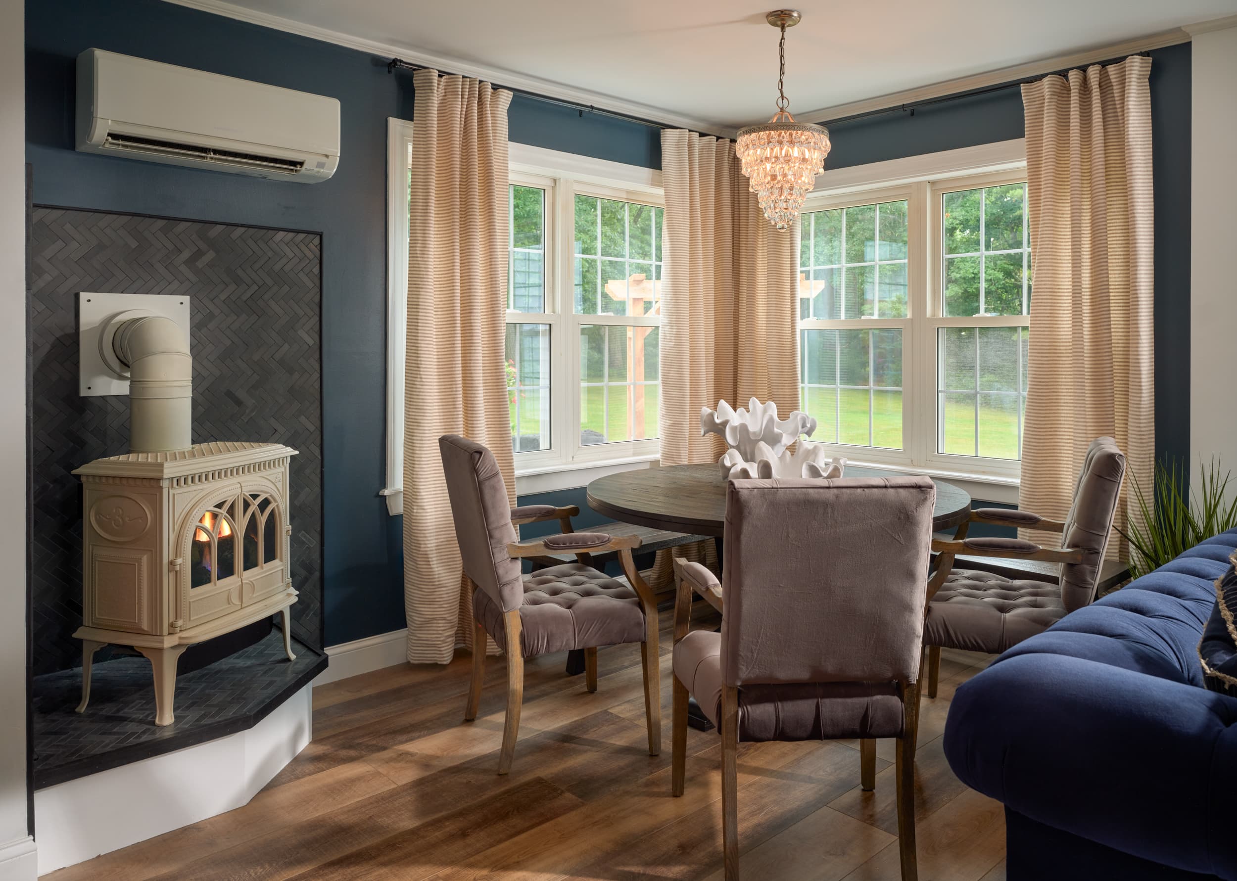 Deer Isle Dining Space (Credit: Chris Gianelli)