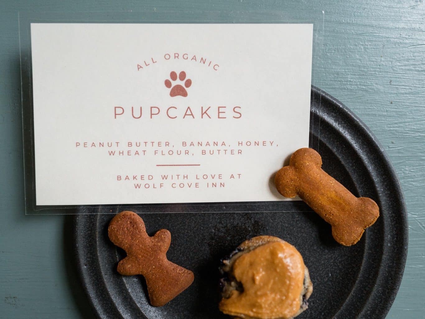 Organic Complimentary Pupcakes