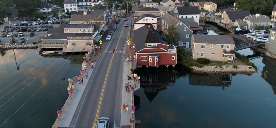 view of the street as you drive into the coastal town of kennebunkport