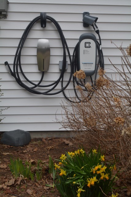 Electric Vehicle Charging Stations - Wolf Cove Inn